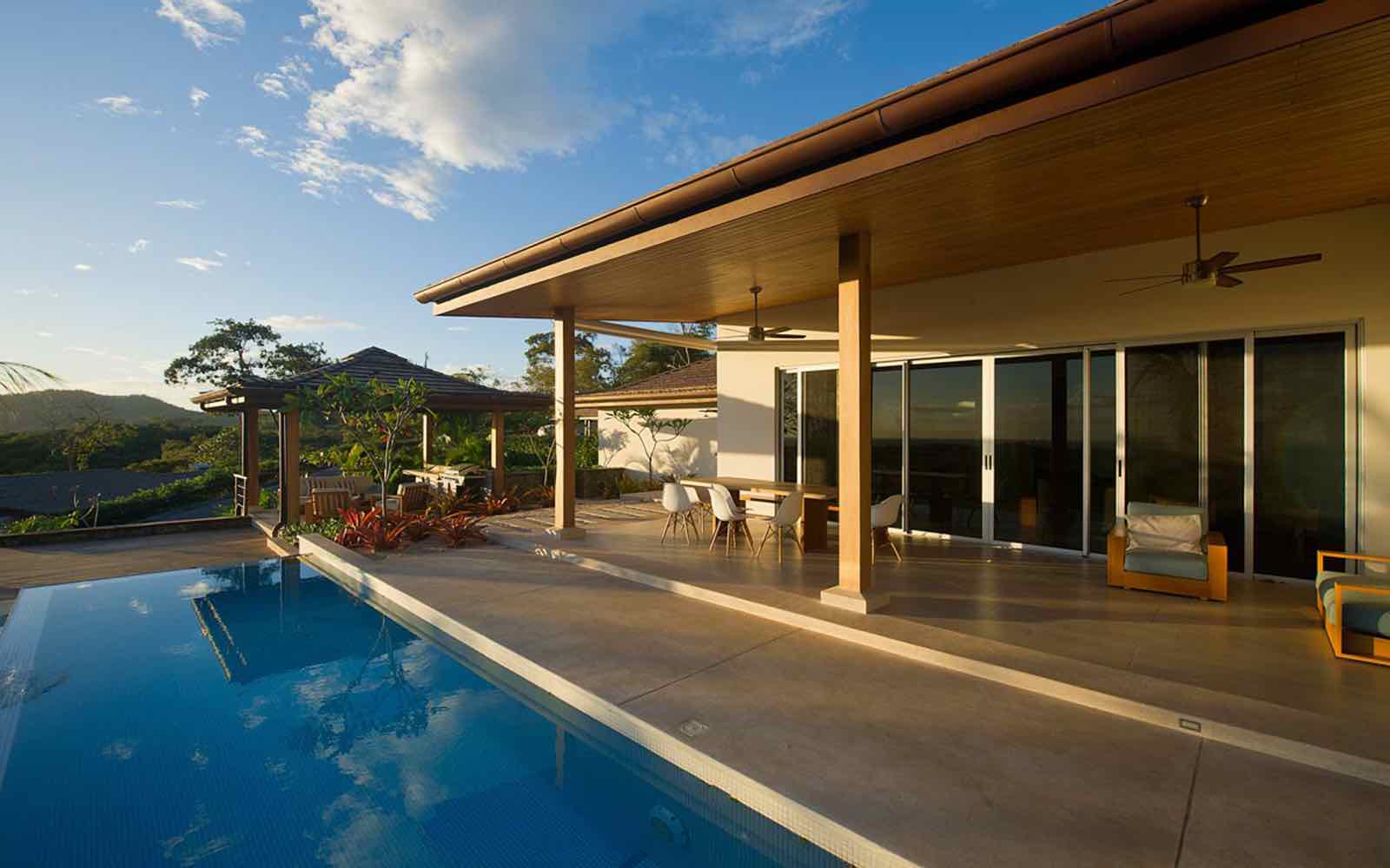 Caracara Home Ocean View Pool Terrace